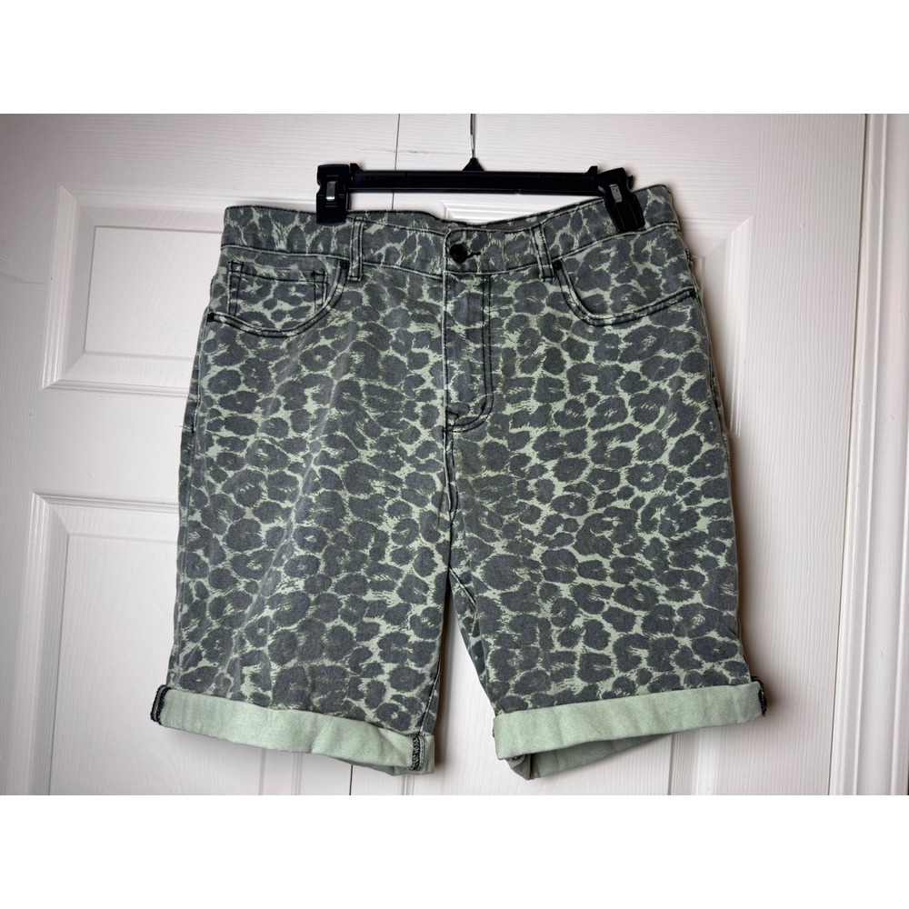 Urban Outfitters Standard Cloth 100% Cotton Green Leopard Print Denim‎ Shorts